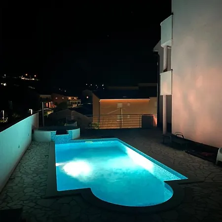 Cosic Apartment Klenovica